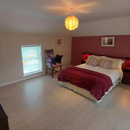 Fihoragh Farm House Hotel Longford Buitenkant foto