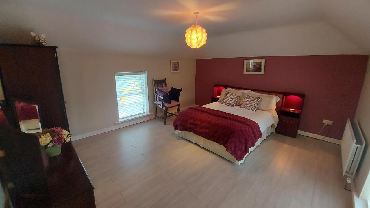 Fihoragh Farm House Hotel Longford Buitenkant foto