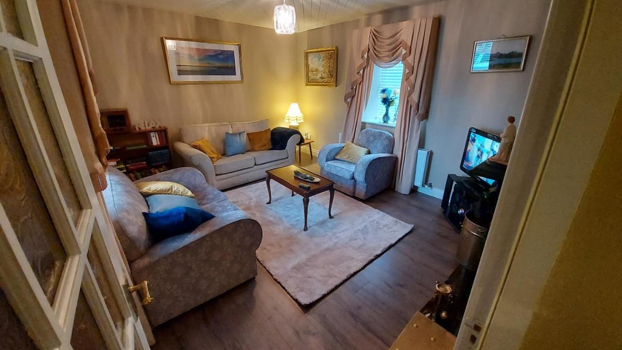 Fihoragh Farm House Hotel Longford Buitenkant foto